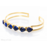 Manchette, bracelet laiton doré pierres fines bleues lapis lazuli - Bibop et Lula