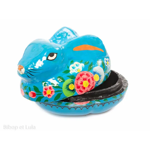 Petite boite turquoise peinte à la main en forme de lapin