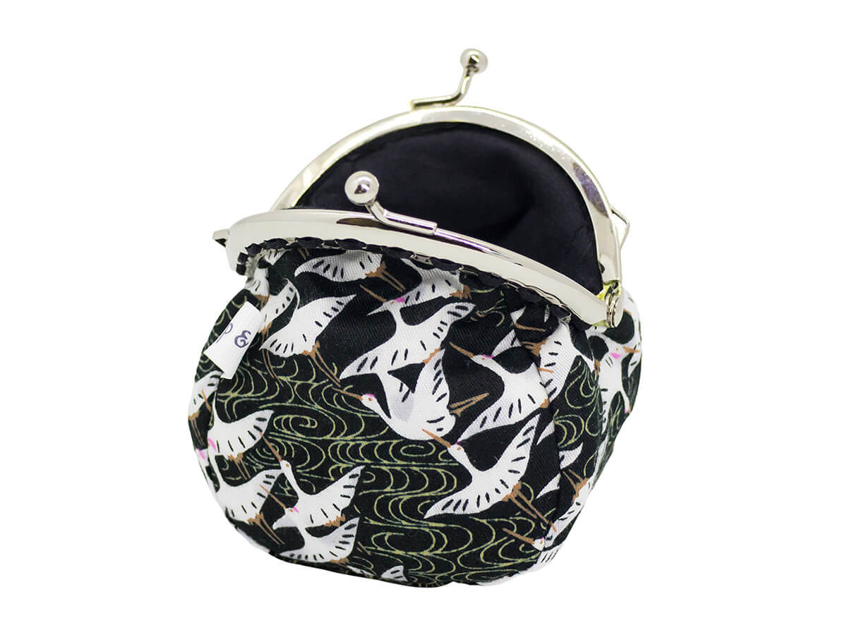 Petit porte-monnaie bourse à clip rétro noir motif japonais cigognes