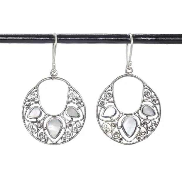 Boucles d'oreilles arrondies Nacre