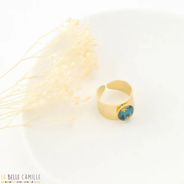 JASMIN, Bague en résine dorée à l'or fin "Fleur Pétrole"