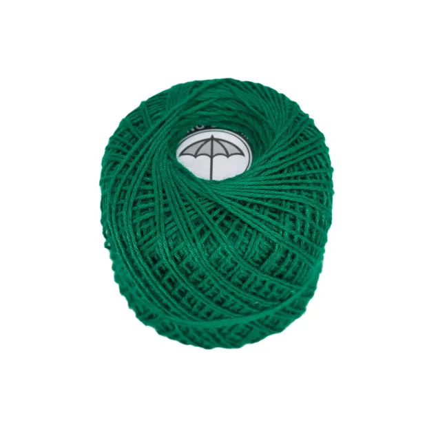 Fil à broder vert en bobine