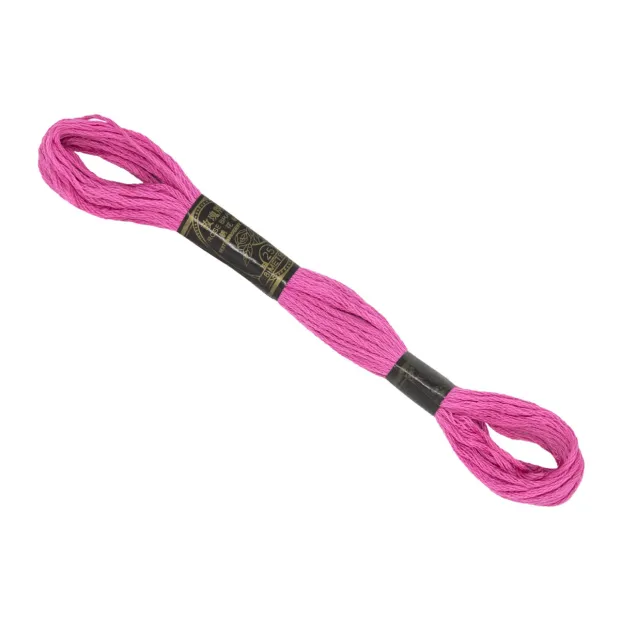 Fil à broder rose