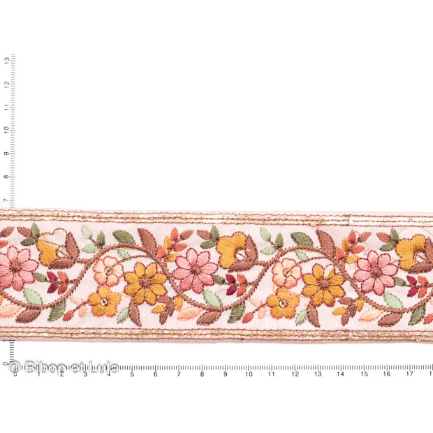 Galon floral Keolari rose poudré brodé de sequins, fils dorés et colorés