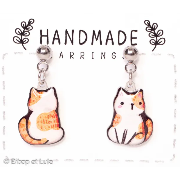 Boucles d'oreilles clous dépareillées, Chat roux et blanc