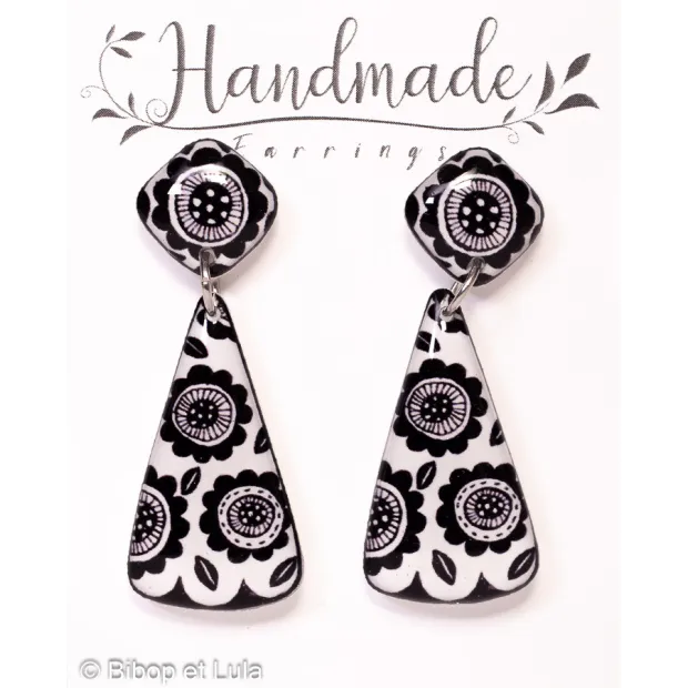 Boucles d'oreilles clous pendantes , Liverpool
