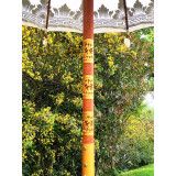 Parasol balinais écru coton motifs dorés et frange tissée. diamètre 190cm. - Bibop et Lula