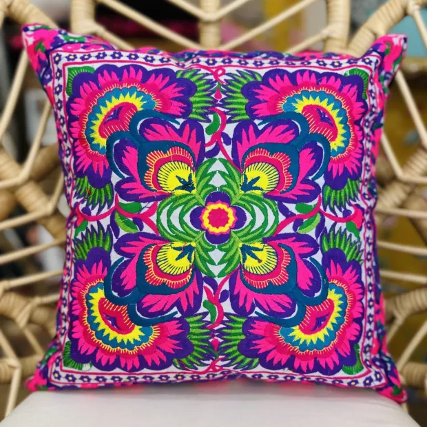 Housse de coussin brodé Lao Bleu