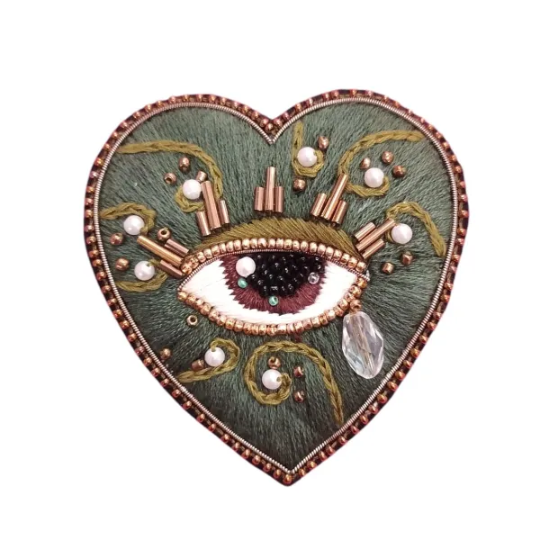 Broche Coeur Œil