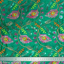 Tissu indien Bollywood brodé de sequins Serla vert - Bibop et Lula