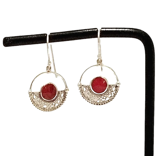 Boucles d’oreilles argent pierre rouge ronde ajourée