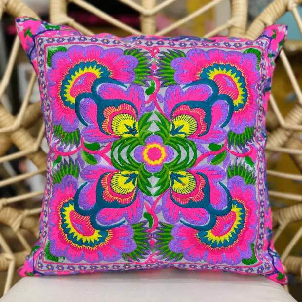 Housse de coussin brodé Lao Mauve