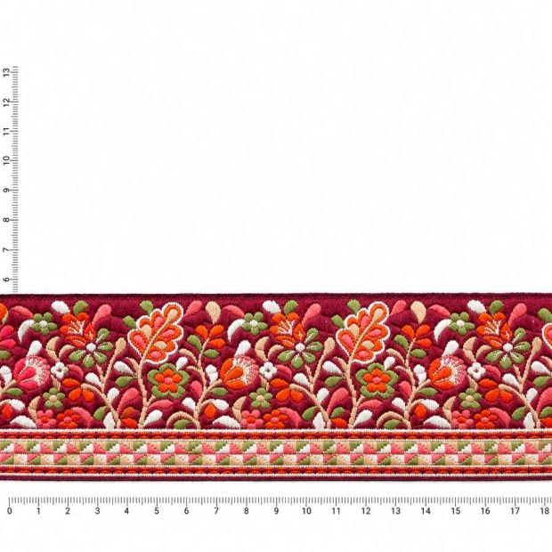 Galon brodé floral Aditi multicolore – fond bordeaux