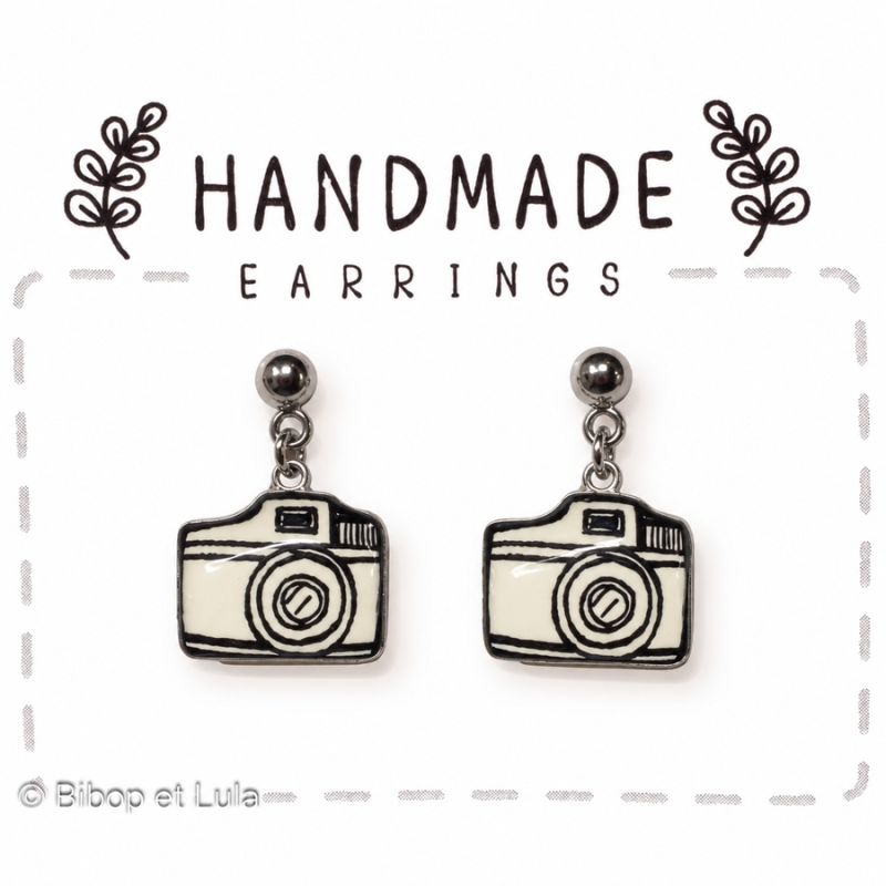 Boucles d'oreilles clous pendantes appareil photo