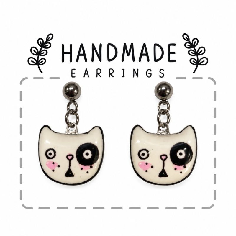 Boucles d'oreilles clous pendantes petits chats