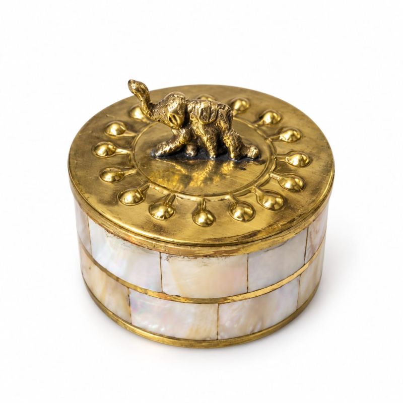 Petite boîte ronde éléphant en nacre et laiton – 4,2 cm