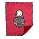 Couverture coton polaire bébé fille rouge avec Matriochka poupée russe brodée - Bibop et Lula