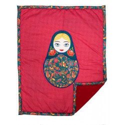 Couverture coton polaire bébé fille rouge avec Matriochka poupée russe brodée - Bibop et Lula