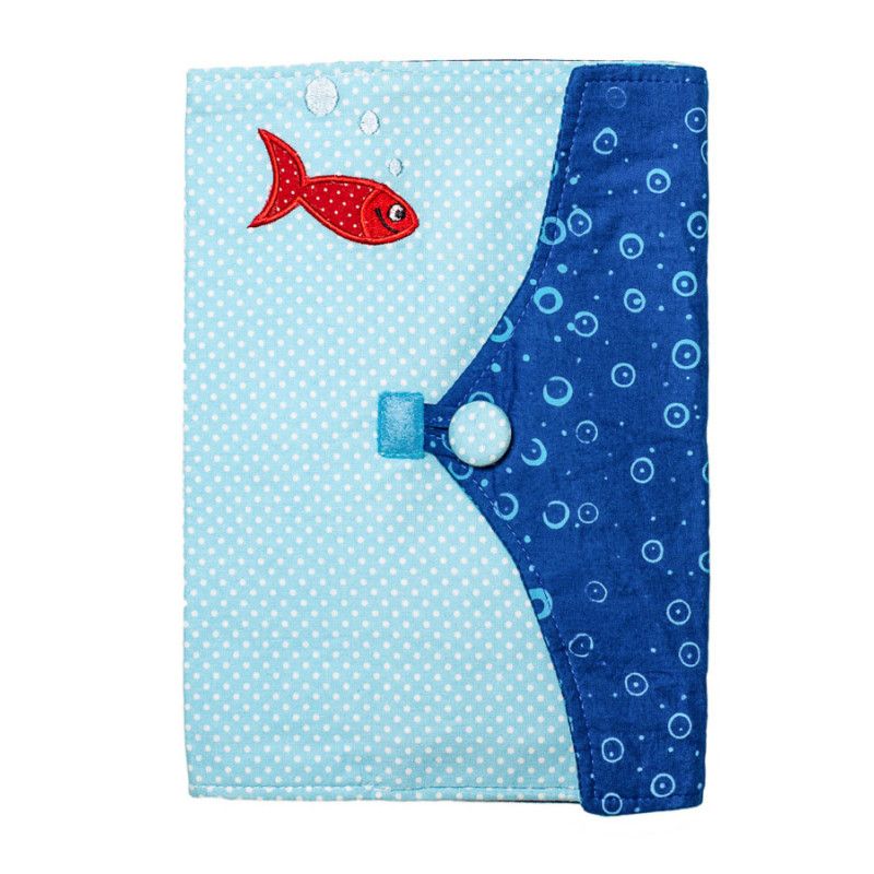 Protège carnet de santé bébé enfant poisson rouge et bleu ciel à petit pois