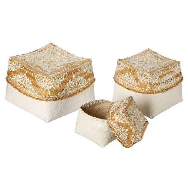 Boites à offrande peintes blanc et naturel