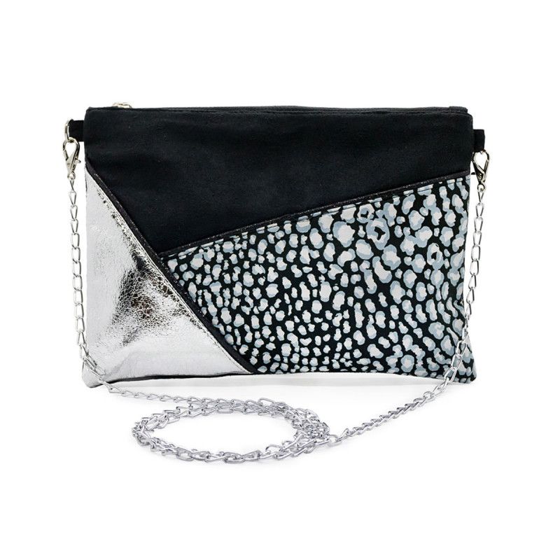 pochette avec chainette