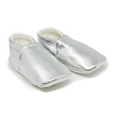 Chaussons bébé souples 0-24 mois brillant gris argent - Bibop et Lula