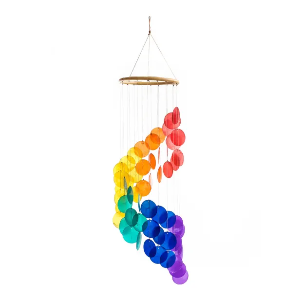 Mobile en nacre colorée, carillon spirale arc en ciel