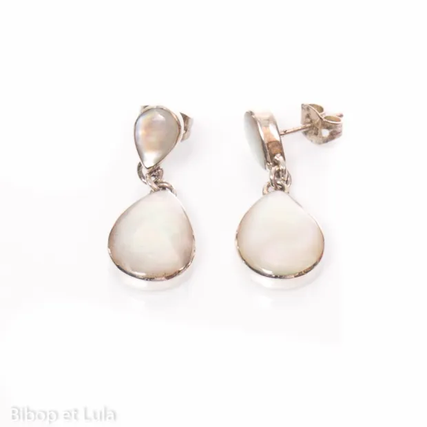 Boucles d'oreilles petites gouttes Nacre